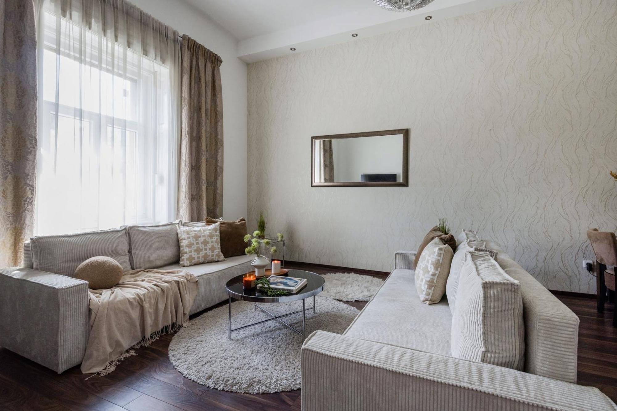 Discover Your Budapest Retreat-Walk To Parliament Bagian luar foto